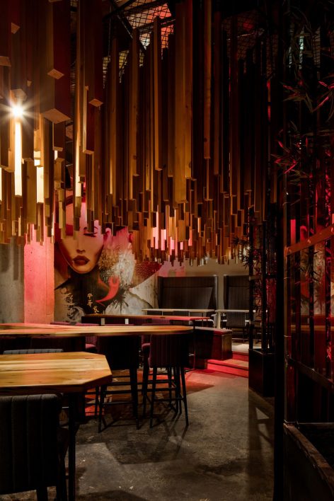 Ganadara Bar By JEAN DE LESSARD DESIGNERS CRÉATIFS