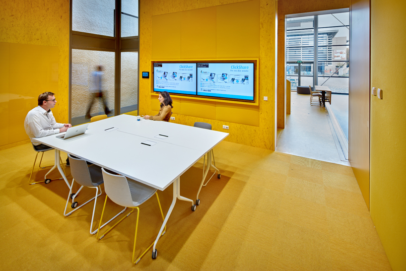 TEACHING LAB TU Delft By GROUP A
