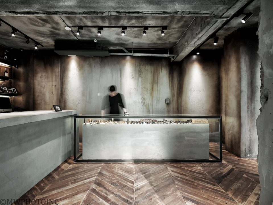 The W Space By One Work Design