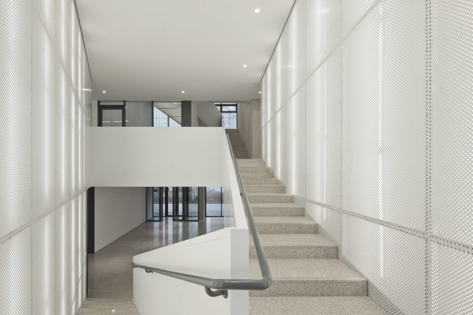 Cultural and Artistic Center in Benxi China by TAOA