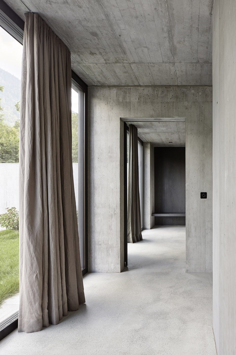 House DM by Felix Held Architekt