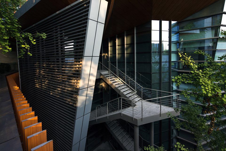 Langjiu Group HQ at Luxelake by JWDA