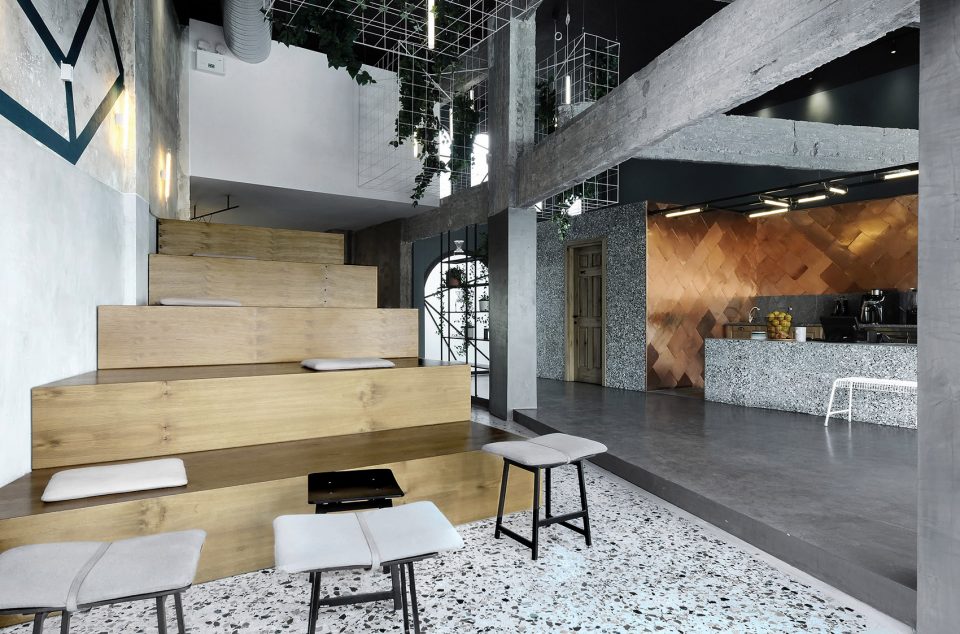 Black drop Greece By Ark4 lab of architecture
