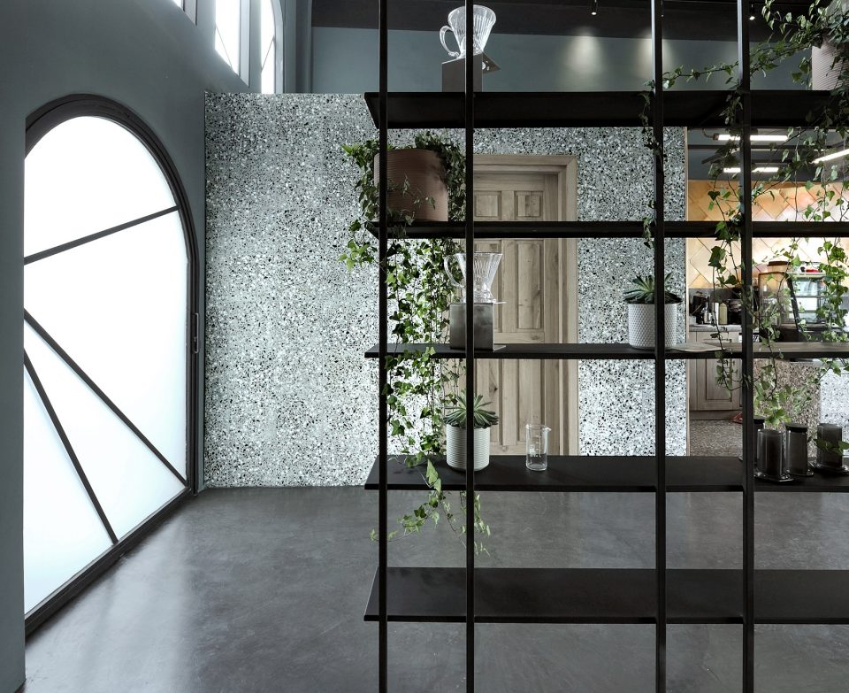 Black drop Greece By Ark4 lab of architecture