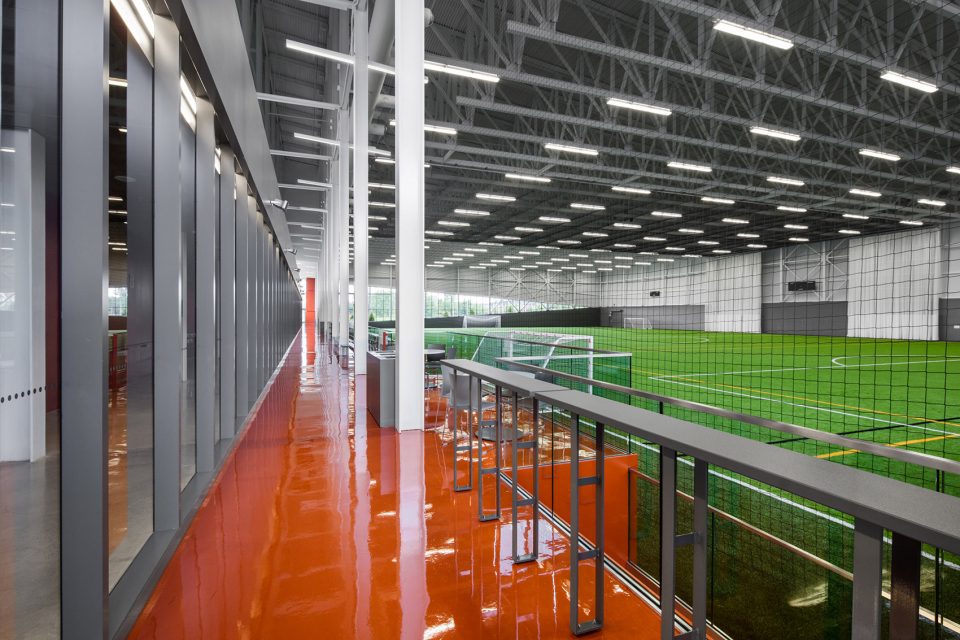 Complexe Sportif Saint Laurent by SaucierPerrotte Architectes and HCMA