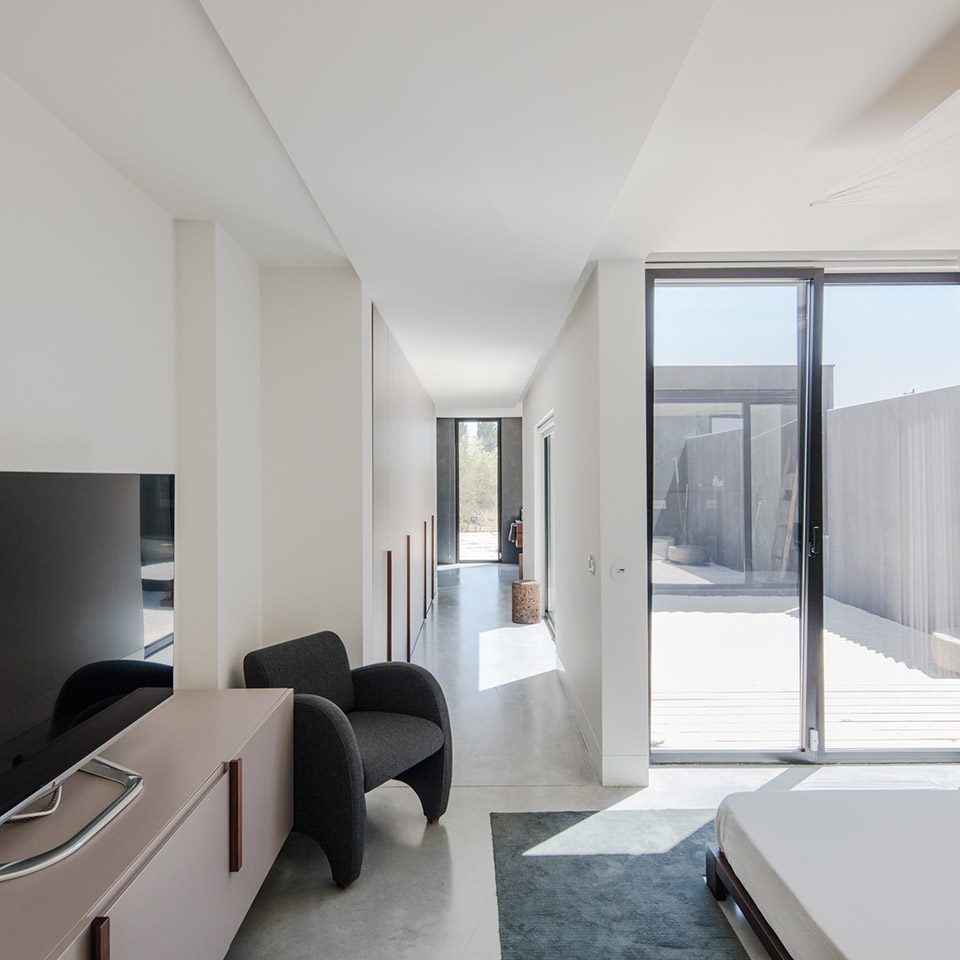 House in Ourém By Filipe Saraiva Arquitectos