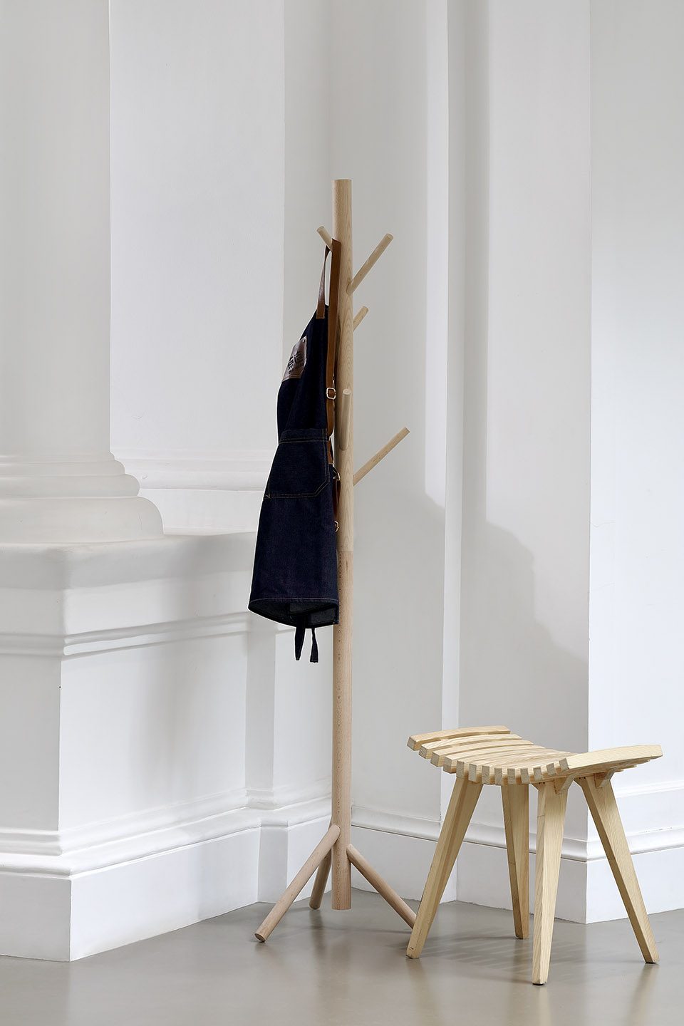 coat rack 01 dot make popup store dot architects 1