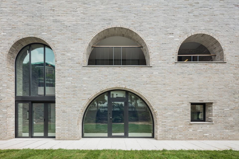 Cheongun Residence By Hyundai Kim Tectonics Lab