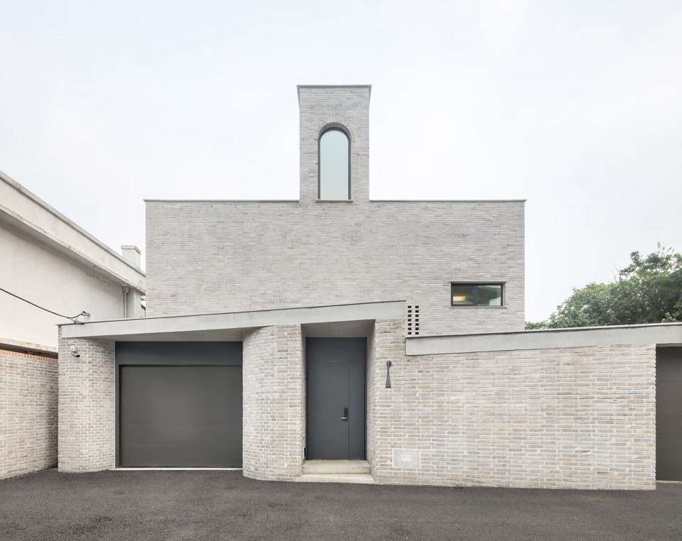 Cheongun Residence By Hyundai Kim Tectonics Lab