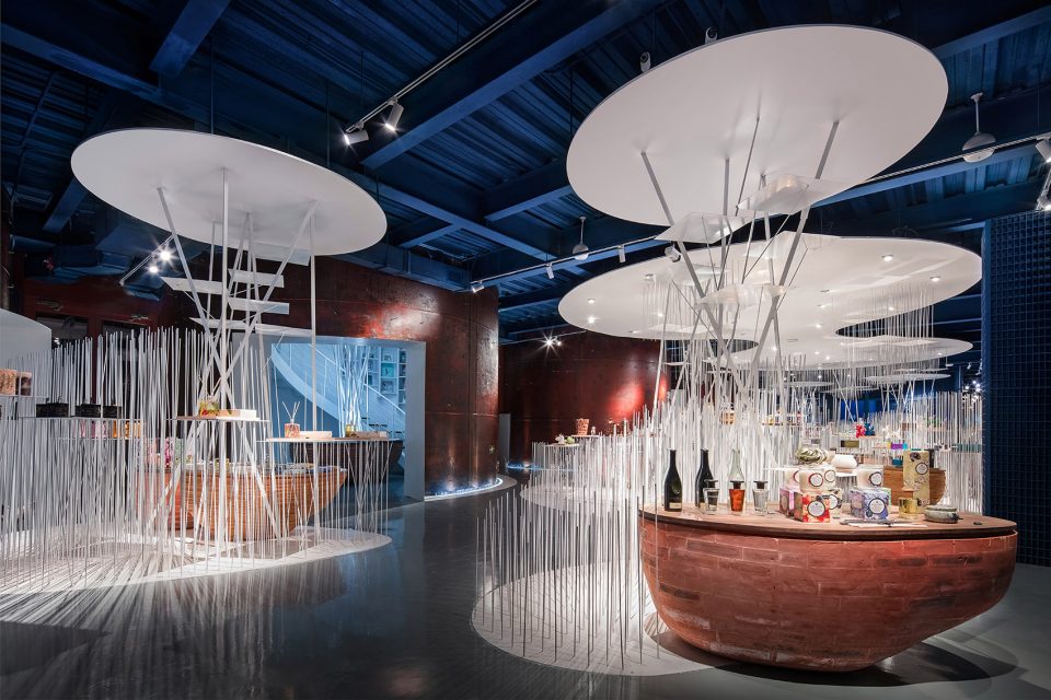 751 Fashion Buyer Shop by CUN Design