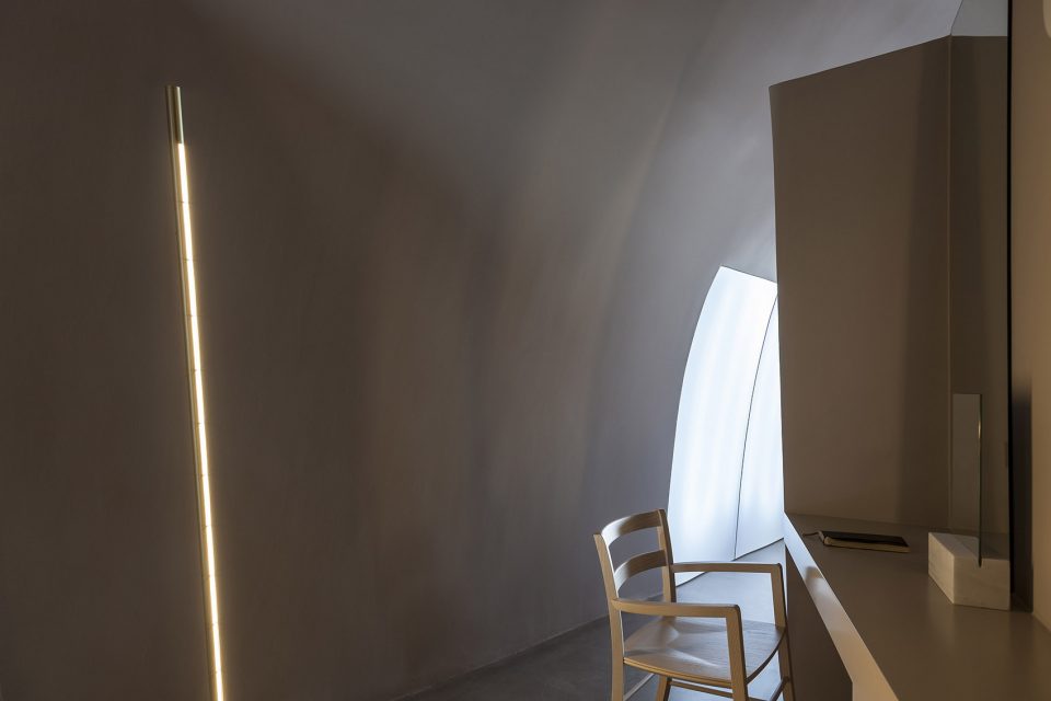 Two Holiday Houses in Firostefani by Kapsimalis Architects