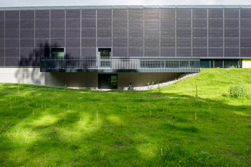 holmen aquatics center by arkis arkitektar