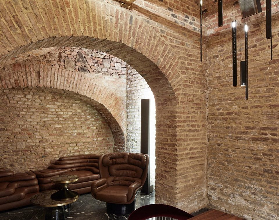 krypt bar by buro klk