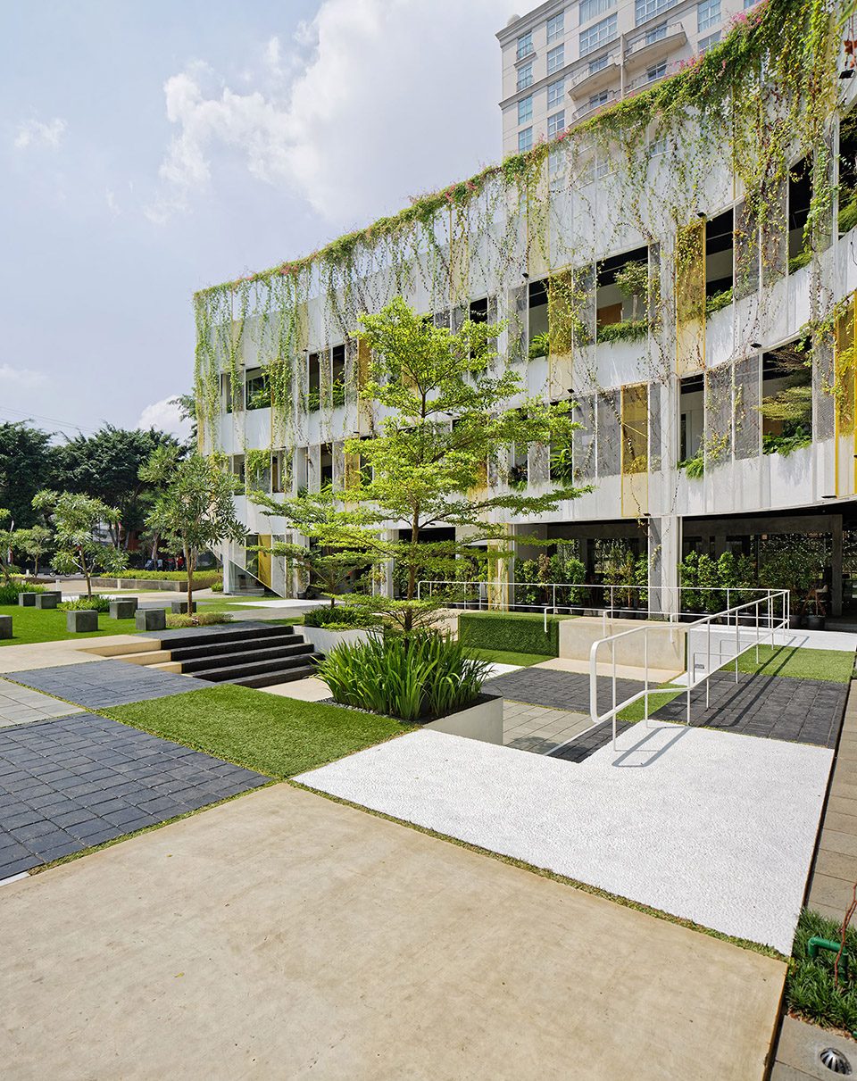 Golkar Jakarta Office by Delution Architect