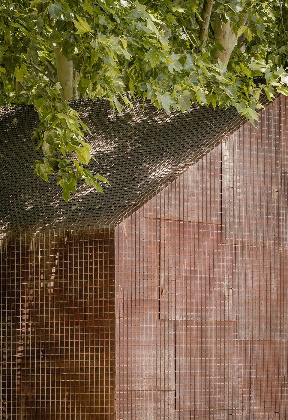 Tennis Padel school office By BETA.&oslash; architecture office