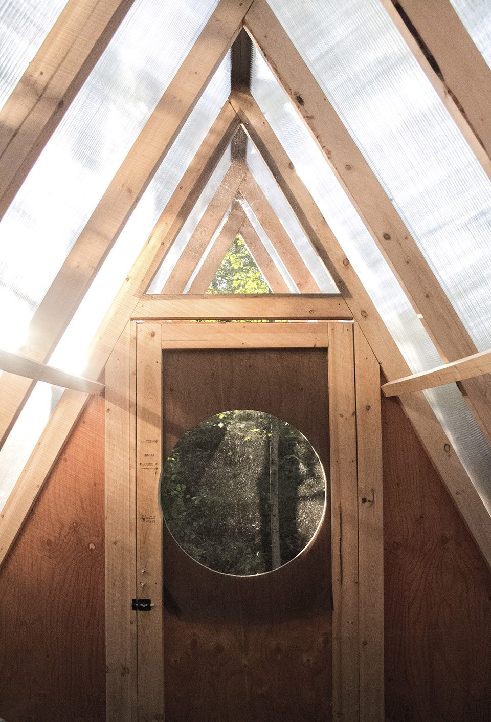 Birdhut by Studio North