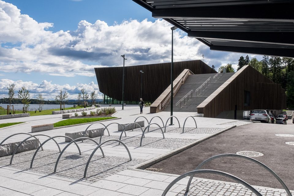 holmen aquatics center by arkis arkitektar