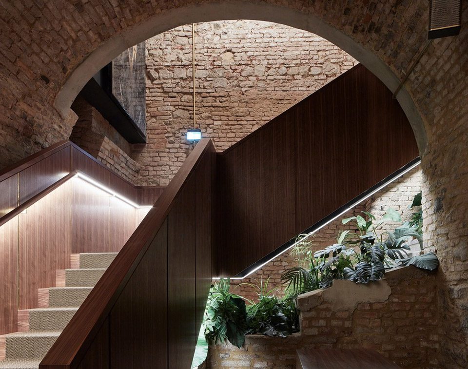 krypt bar by buro klk