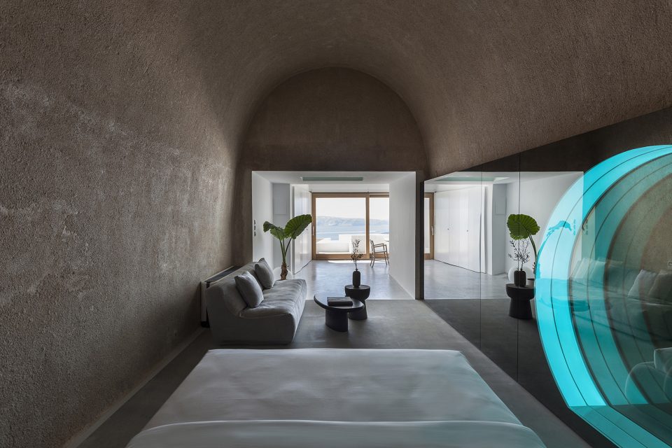 Two Holiday Houses in Firostefani by Kapsimalis Architects