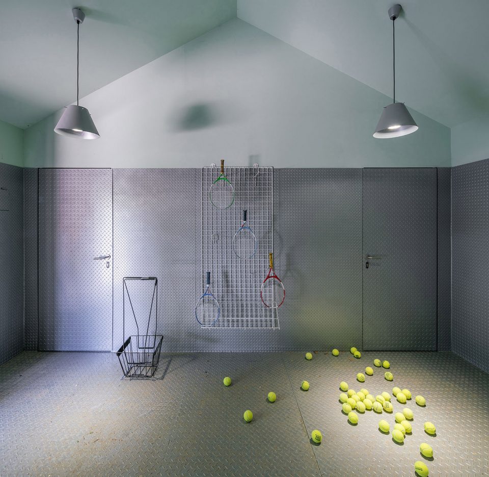 Tennis Padel school office By BETA.&oslash; architecture office