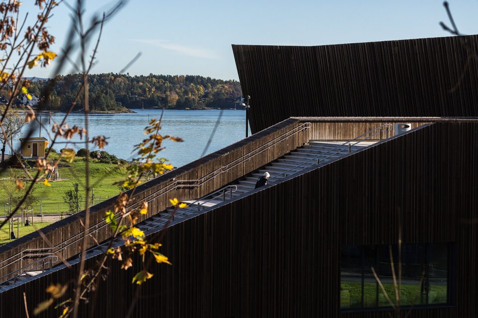 holmen aquatics center by arkis arkitektar