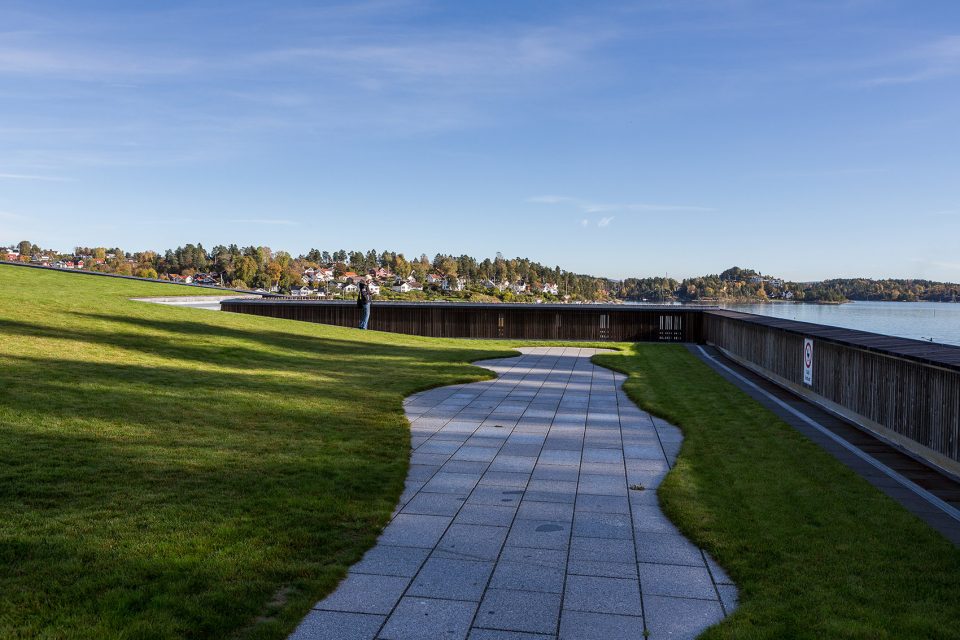 holmen aquatics center by arkis arkitektar