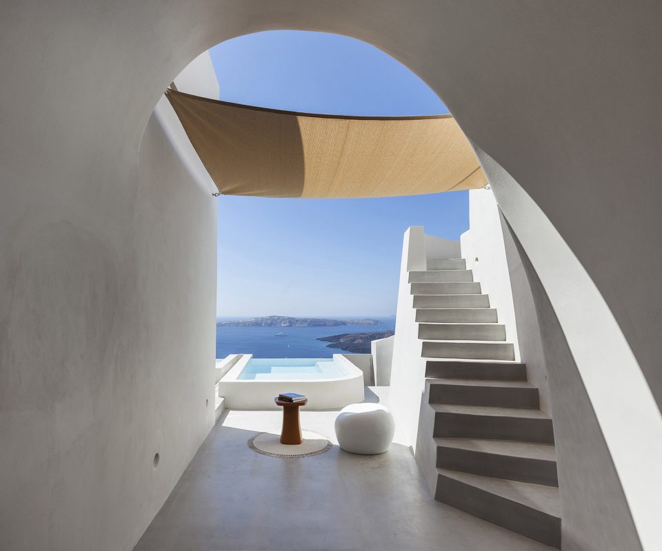 Two Holiday Houses in Firostefani by Kapsimalis Architects