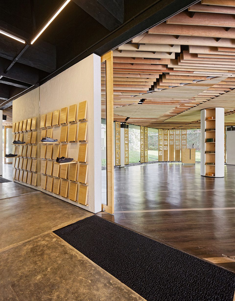 Golkar Jakarta Office by Delution Architect
