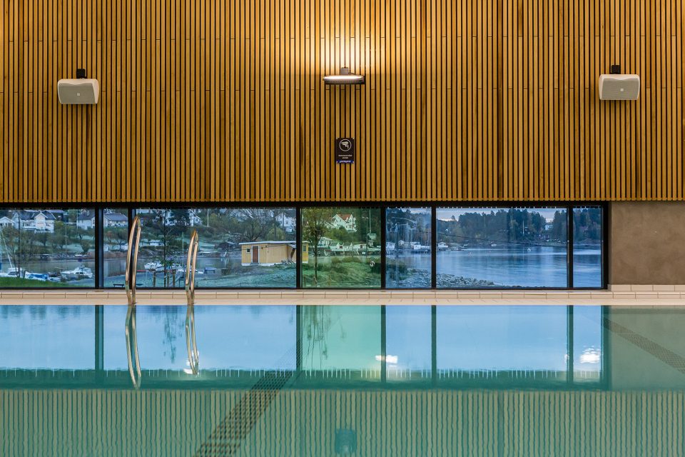 holmen aquatics center by arkis arkitektar