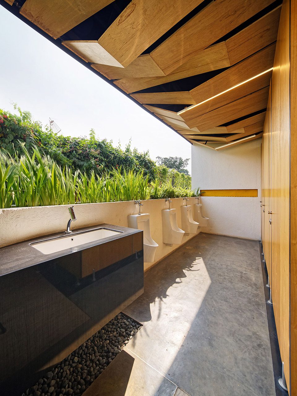 Golkar Jakarta Office by Delution Architect