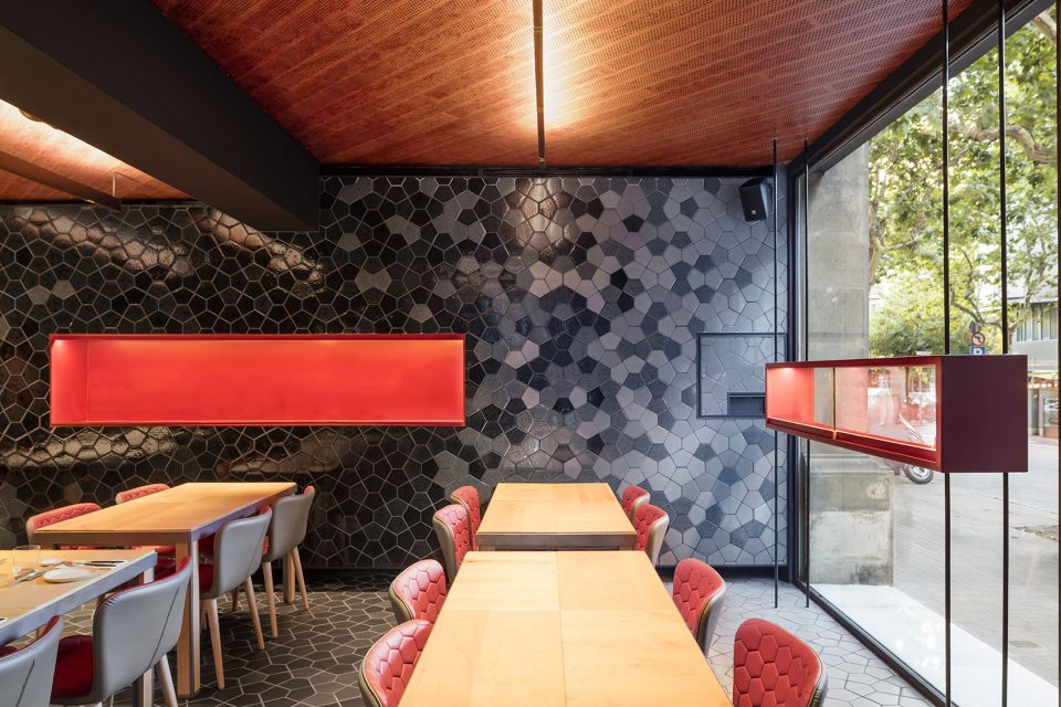 wall1 restaurant－EL EQUIPO CREATIVO