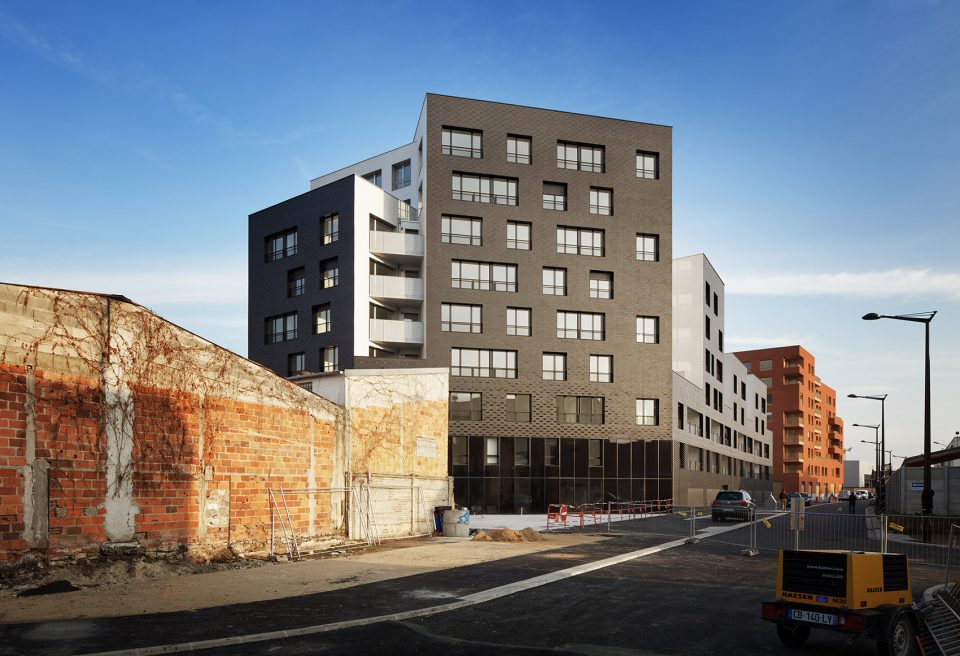 Social Housing Ivry by Atelier du Pont