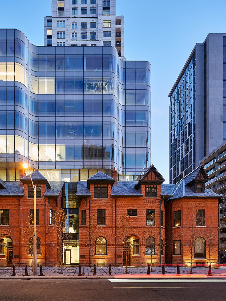 7 St. Thomas by Hariri Pontarini Architects