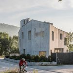 原野上的花贝住宅，西班牙 / unparelld'arquitectes