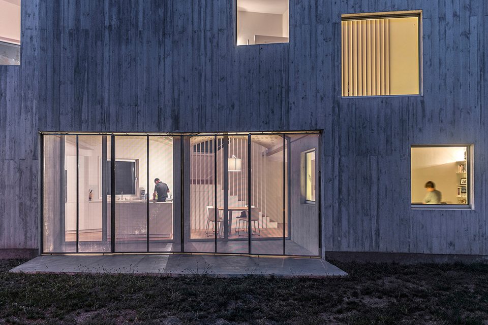Marunys Shell House by unparelldarquitectes