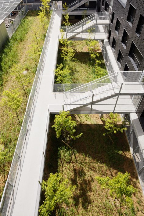 Social Housing Ivry by Atelier du Pont