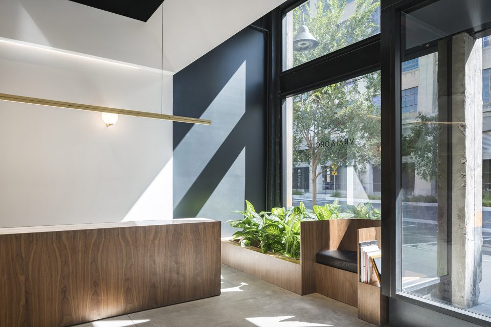 Vrai Oro Store by Warren Office For Research and Design