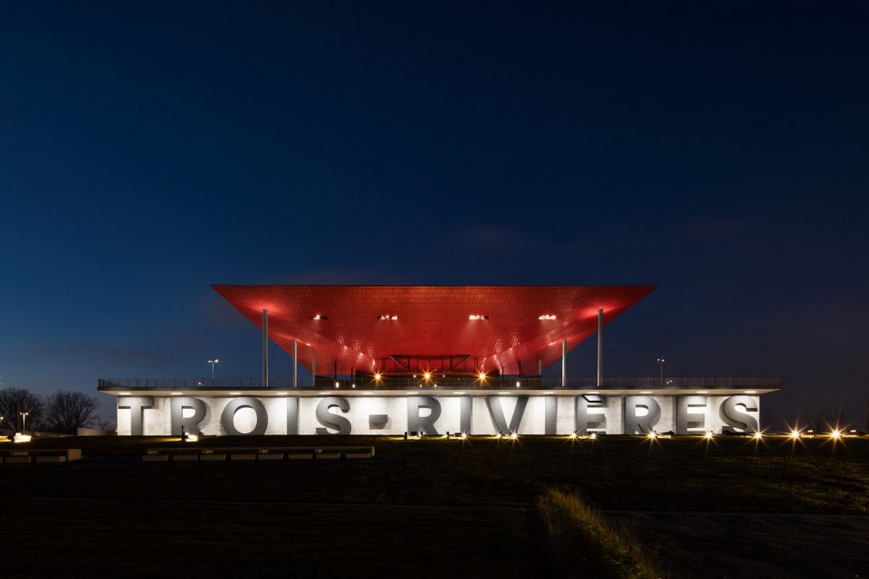 Amphithéâtre Cogeco by Atelier Paul Laurendeau
