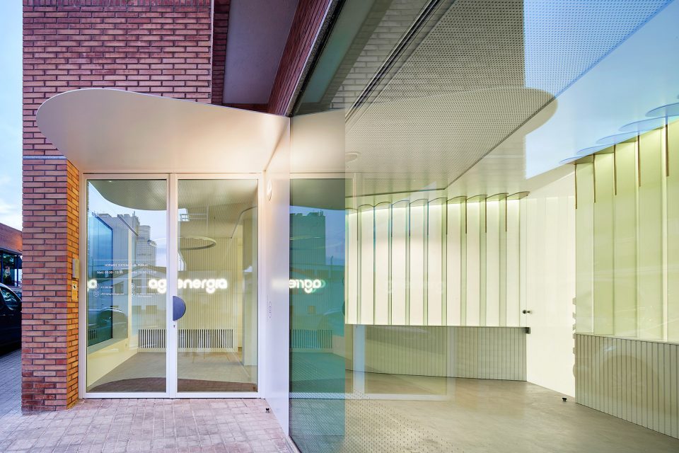 luminous radiator by unparelldarquitectes