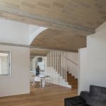 原野上的花贝住宅，西班牙 / unparelld'arquitectes