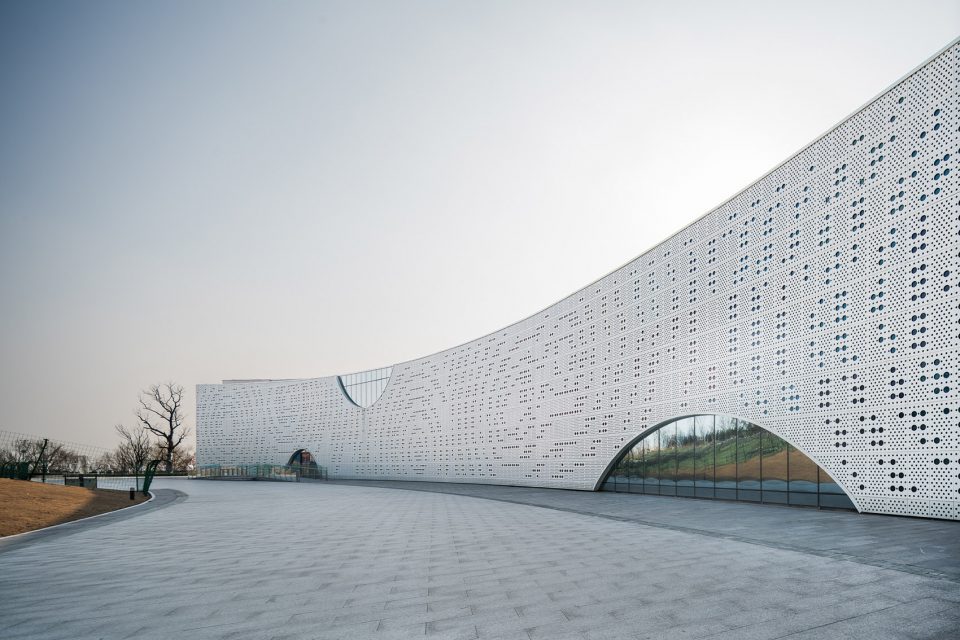 Design of Tianyi Lake Childrens Experience Pavilion by iDEA
