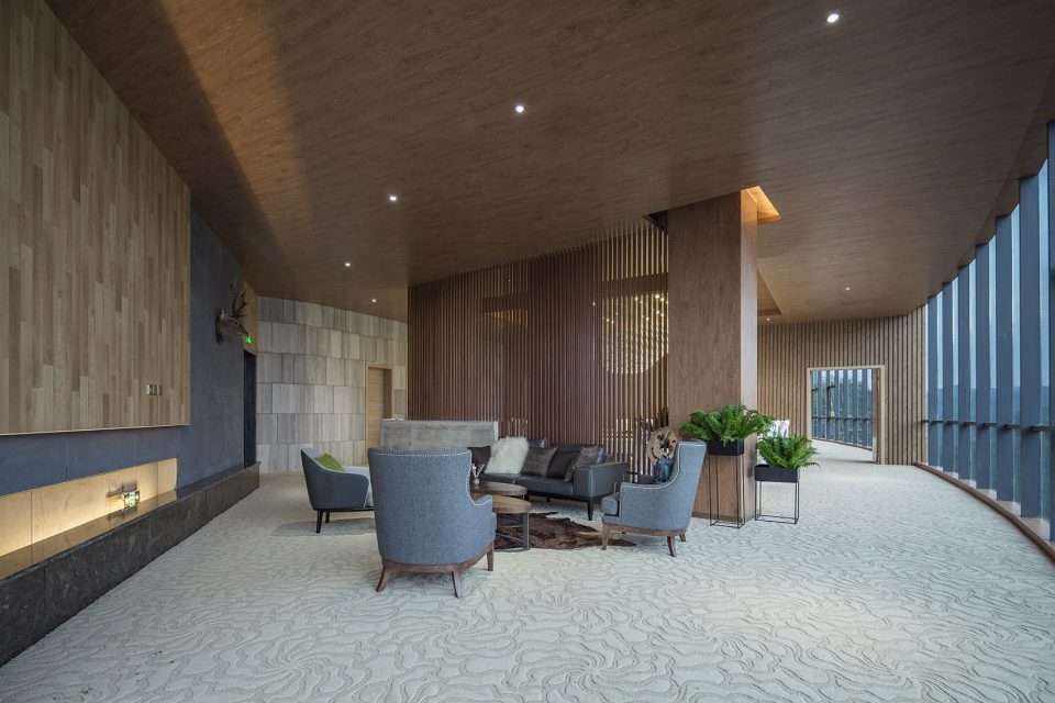 Limestone Gallery by 3andwich Design