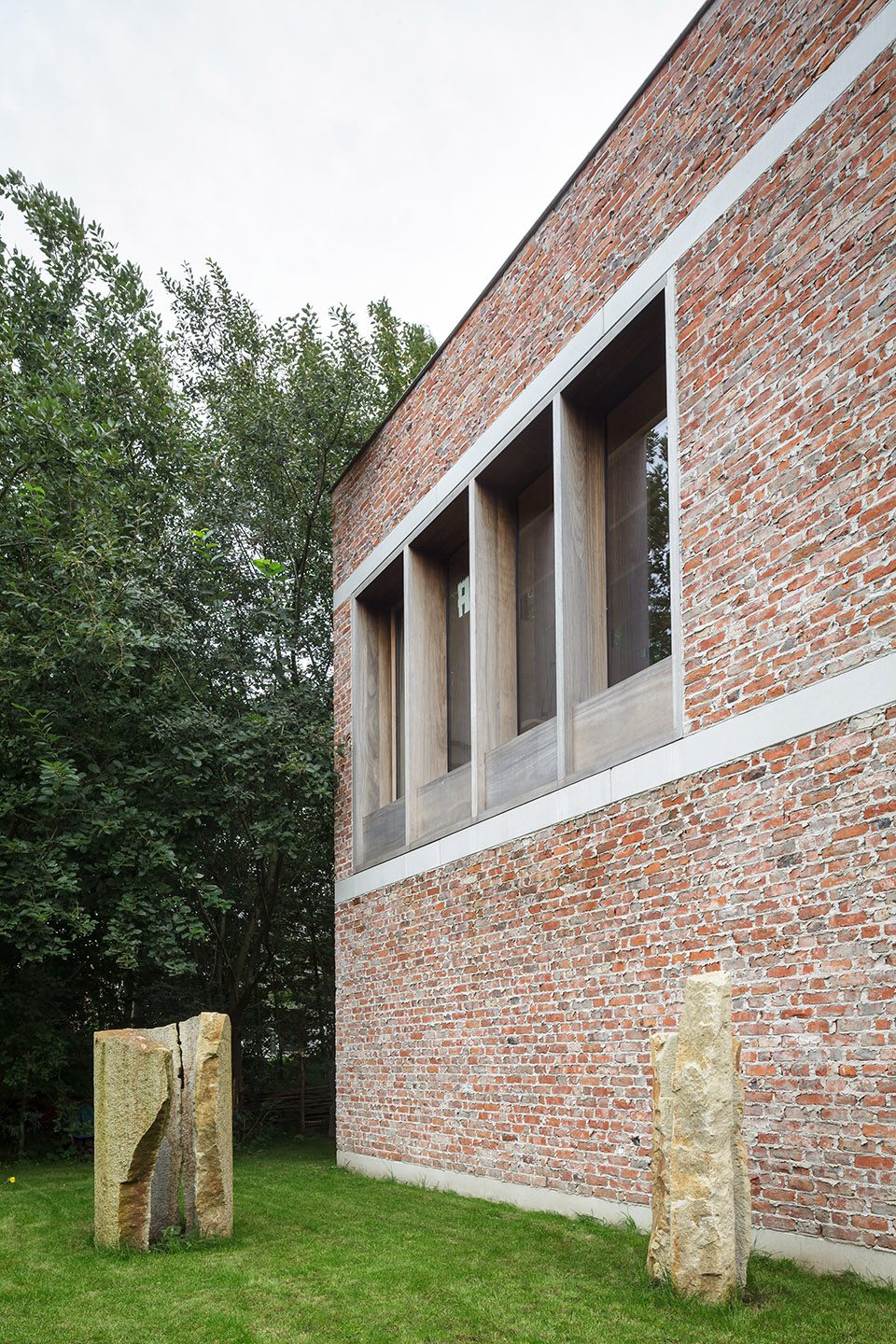 house and workshop for a sculptor by raamwerk van gelder tilleman