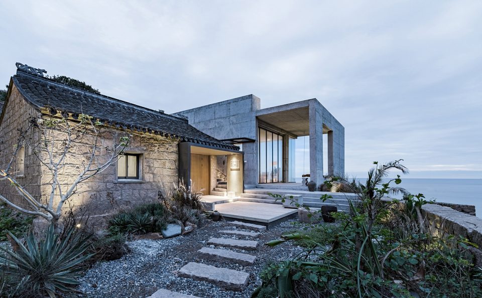 Beach House reconstruction on Zhoushan Islands China by Evolution Design 960x594 1