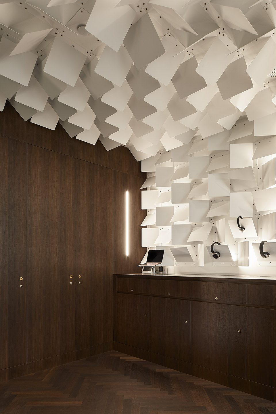 display1 headfoneshop Batay Csorba Architects