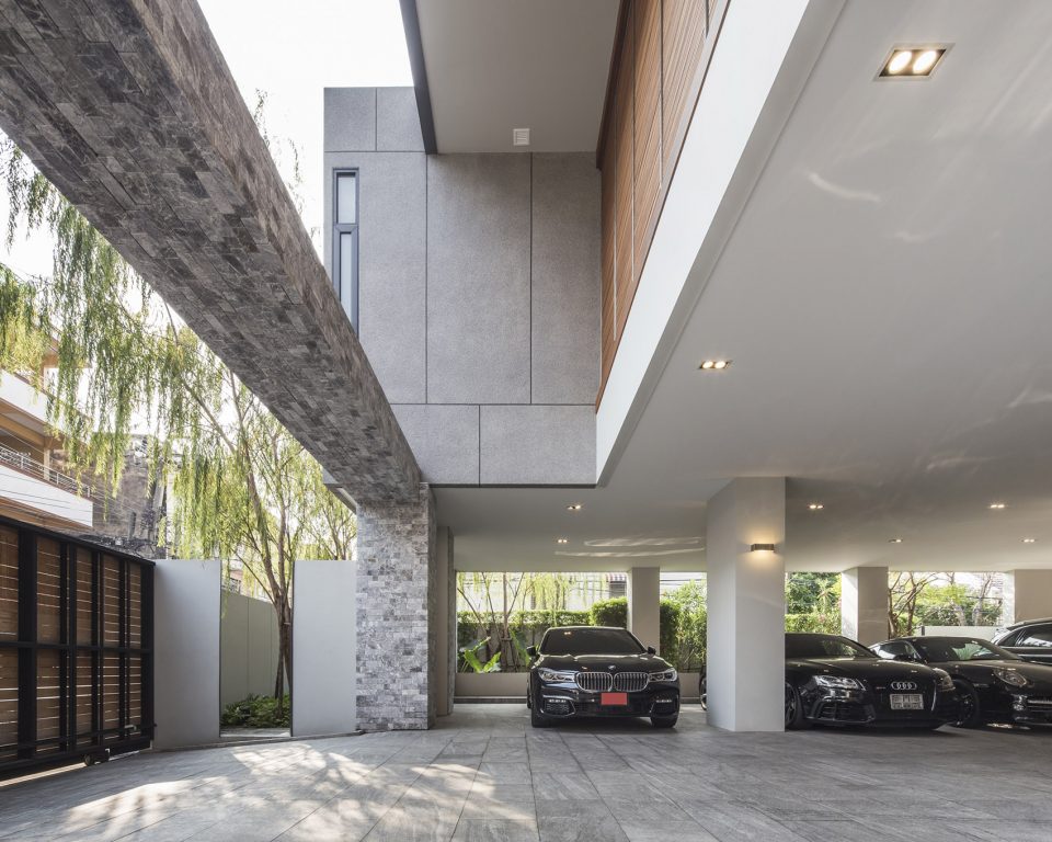 -Re Gen House-EKAR