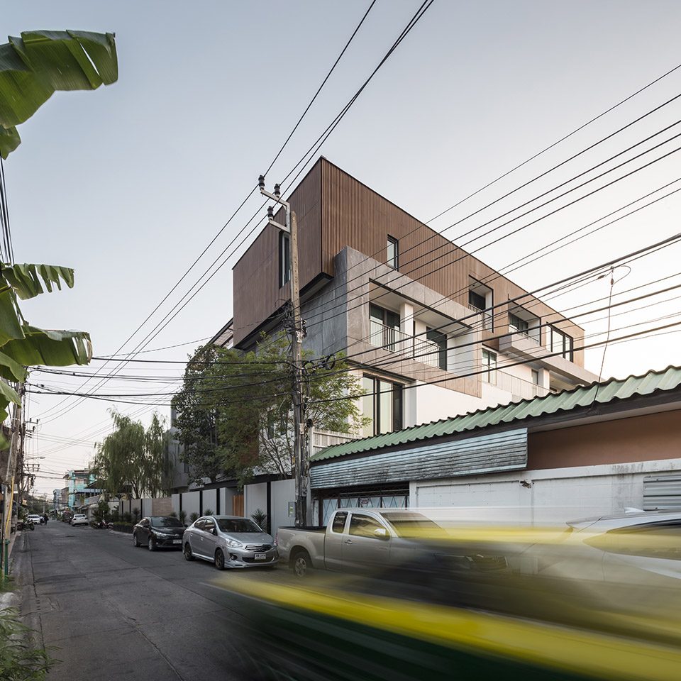 -Re Gen House-EKAR