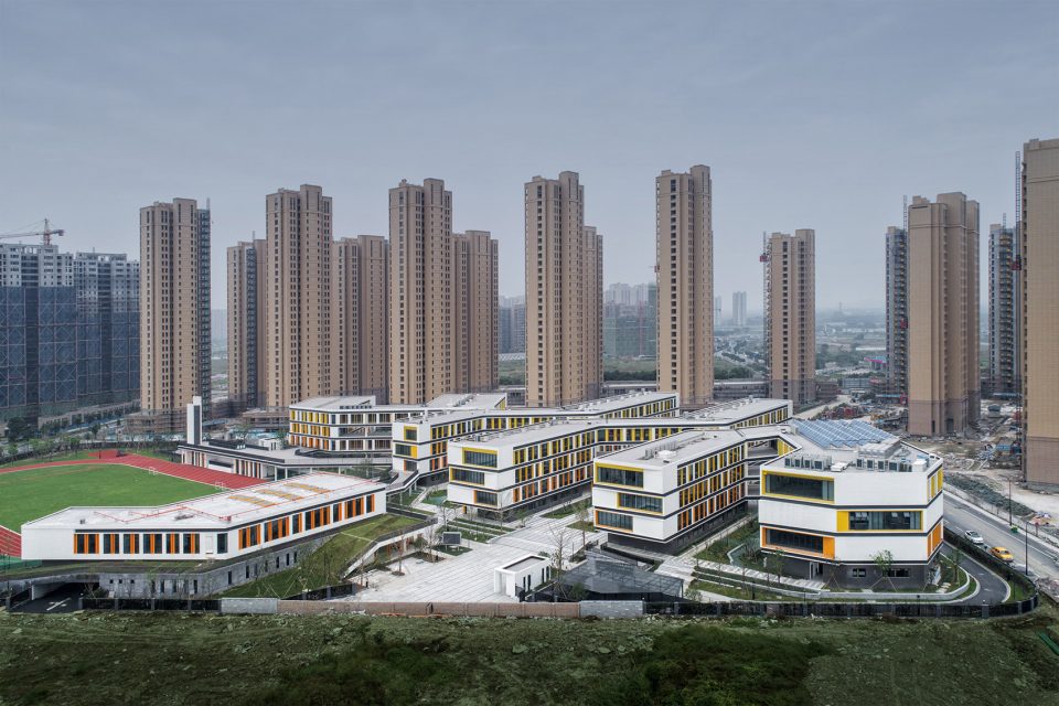 Hangzhou Gudun Road Primary School by GLA