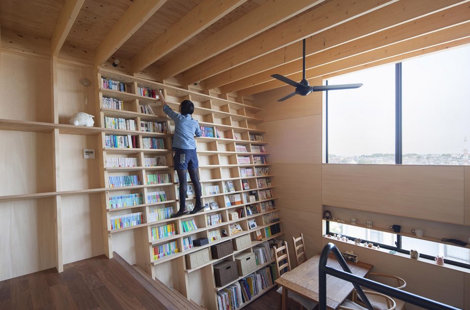 Book Shelf House by Shinsuke Fujii ARCHITECTS