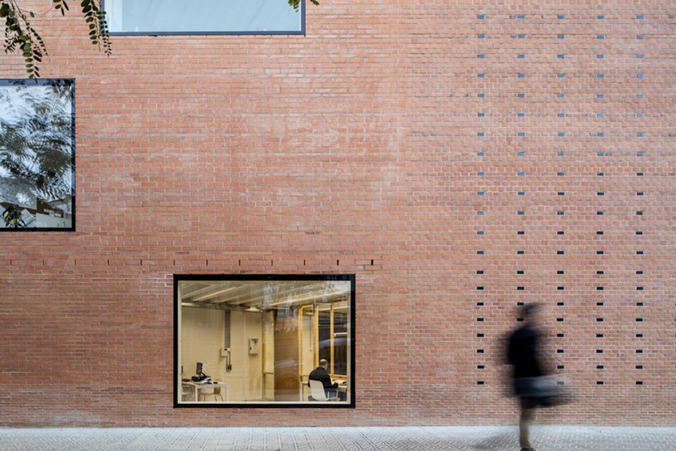 Civic Centre Cristalleries Planell by H ARQUITECTES